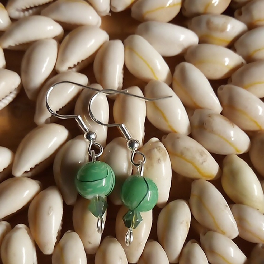 Bargain emporiums hand made elegant artisan Alaskan jewelry